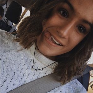 Meet your Posher, Bella